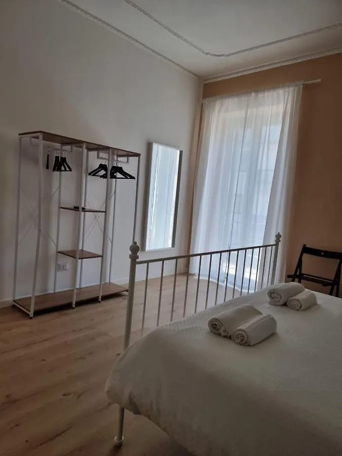 בית הארחה Three Rooms אלגהרו